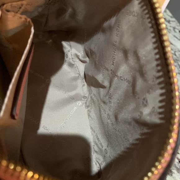 NWT Authentic Michael Kors Jet Set Makeup Bag - Picture 5 of 7